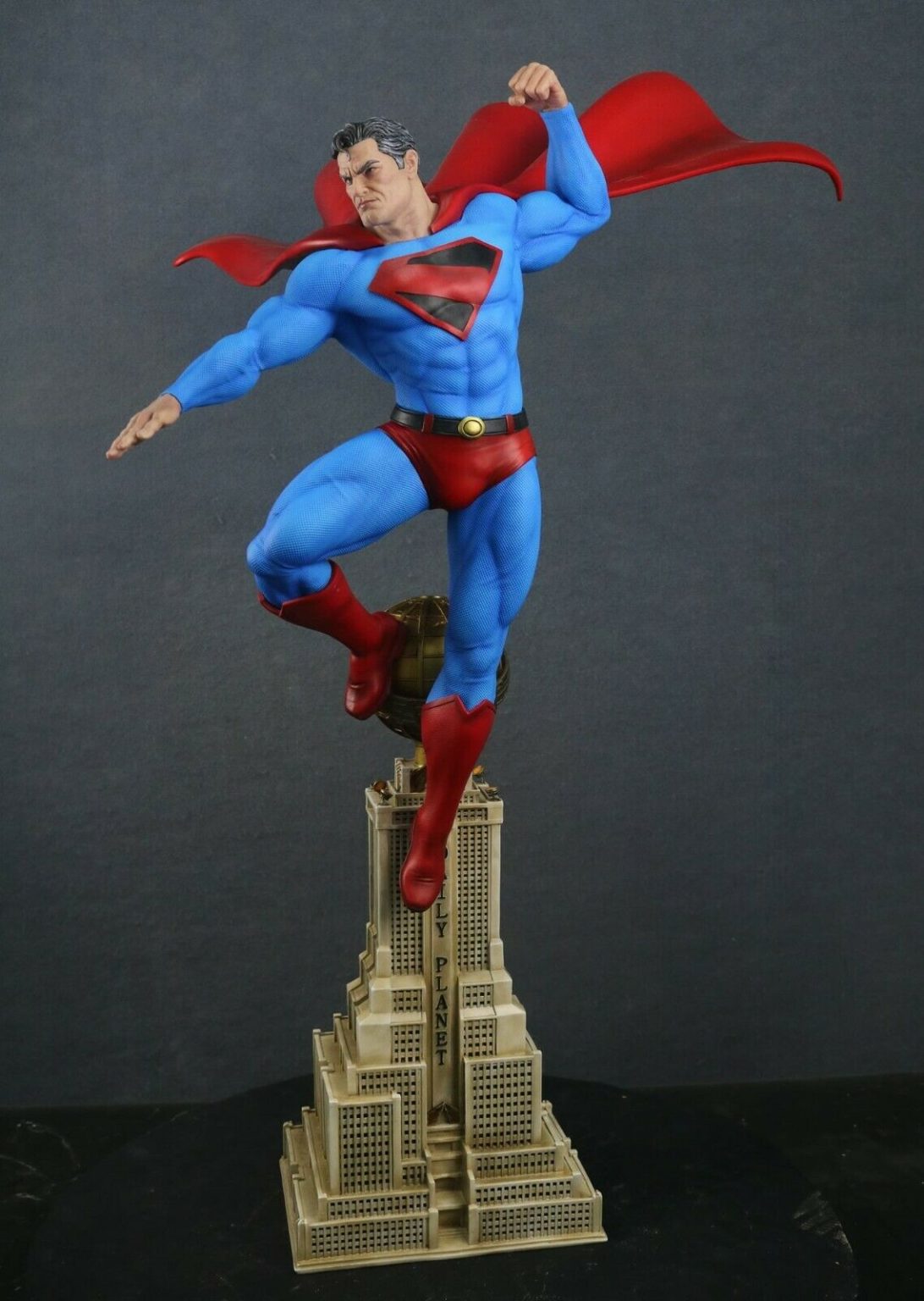 DC Comics Superman 14 Resin Statue von MFA Collectibles Black